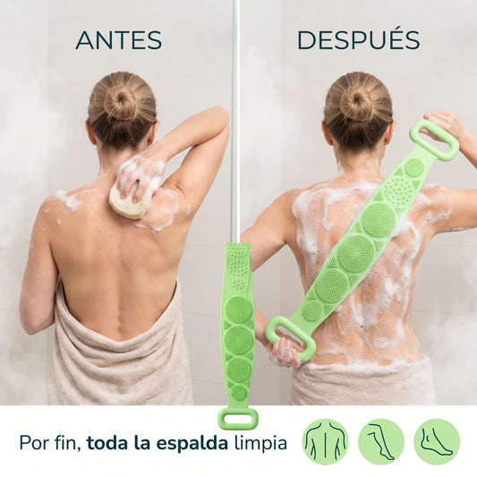 Antes y después: con la esponja no llegas, con la banda de silicona toda la espalda limpia